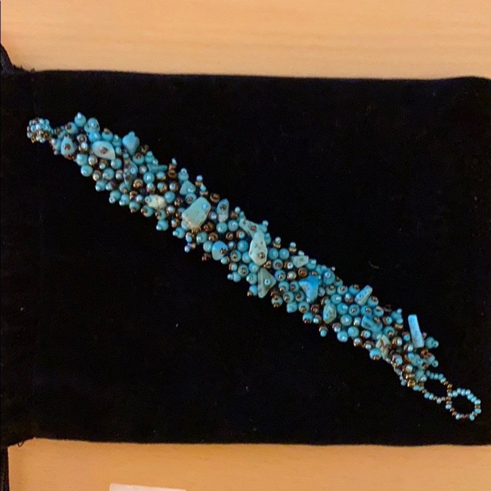 Turquoise beads bracelet